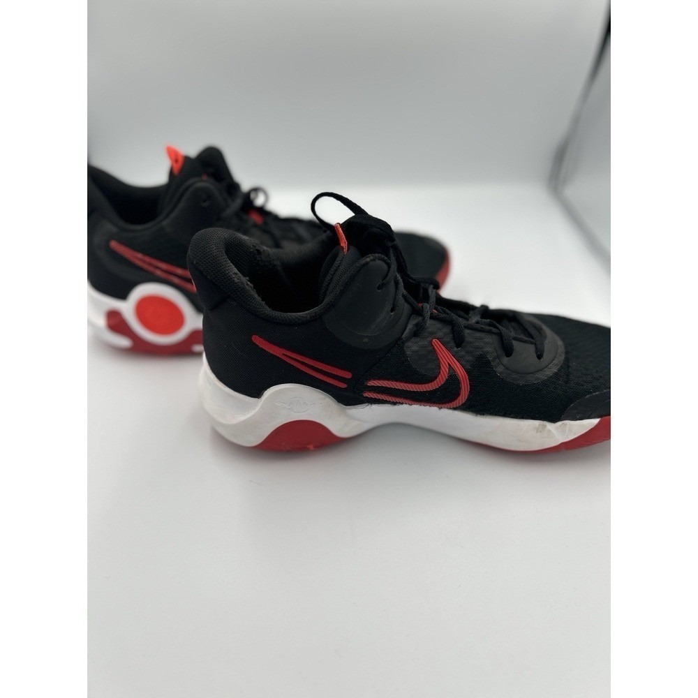 Nike KD Trey 5 Kids Size Y13 Athletic Shoe Sneakers Black White